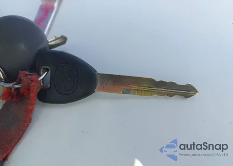 2005 Mazda B3000 из США, поврежденный, VIN 4F4YR46U95PM02860